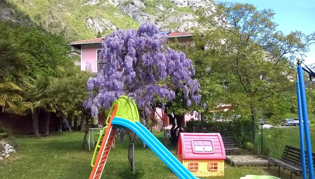 Hotel Rosalpina Riva del Garda Exterior photo